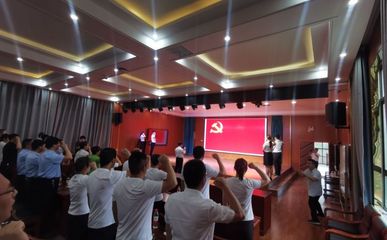 砥礪初心頌黨恩，同心筑夢譜新篇——石龍區(qū)多部門聯(lián)合舉辦迎“七一”文藝匯演活動側(cè)記